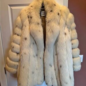 Luxurious Beige Fox Fur Coat